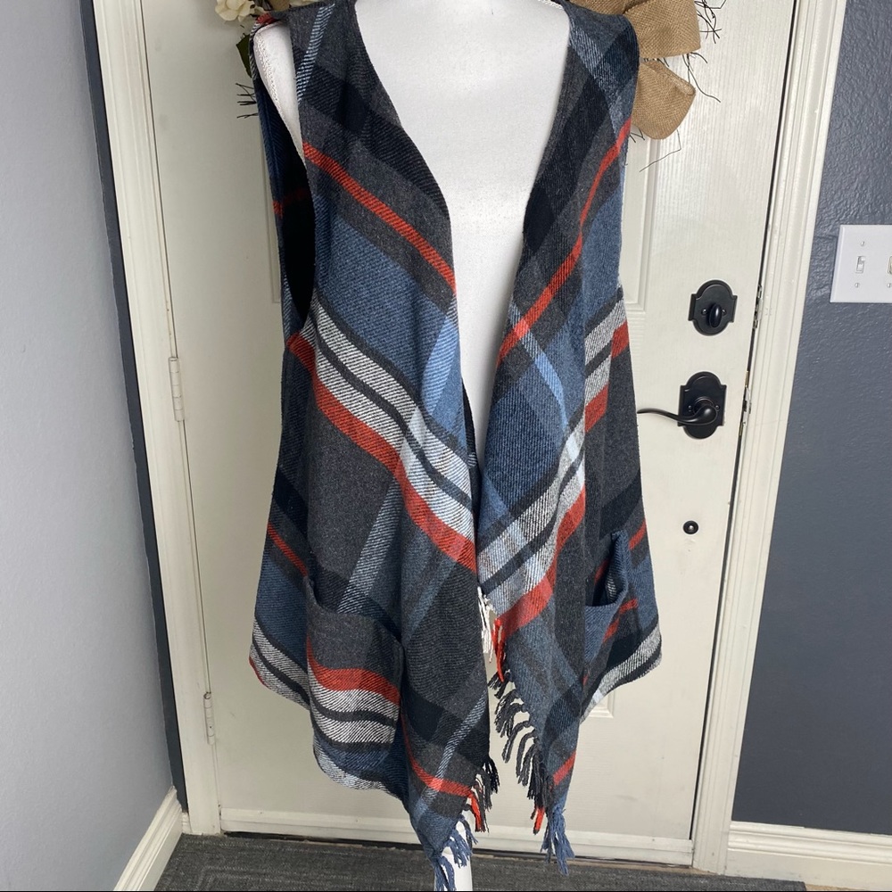 Westbound Open Front Fringe Bottom Plaid Vest - image 1